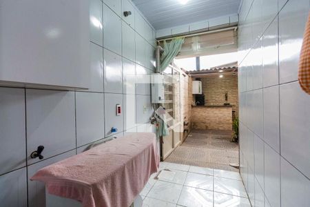 Lavanderia  de casa para alugar com 3 quartos, 176m² em Bairro Fátima, Canoas