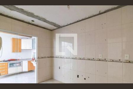 Casa à venda com 3 quartos, 90m² em Vila Metalurgica, Santo André