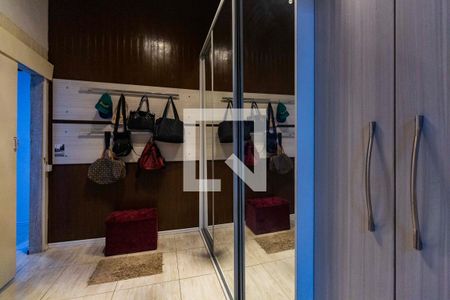 Casa de condomínio à venda com 130m², 3 quartos e 3 vagas Casa de condomínio à venda com 130m², 3 quartos e 3 vagasSuíte