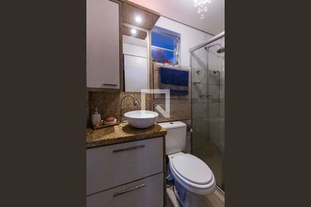 Casa de condomínio à venda com 130m², 3 quartos e 3 vagas Casa de condomínio à venda com 130m², 3 quartos e 3 vagasBanheiro 1