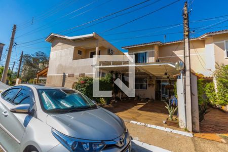 Casa de condomínio à venda com 130m², 3 quartos e 3 vagas Casa de condomínio à venda com 130m², 3 quartos e 3 vagasFachada da casa