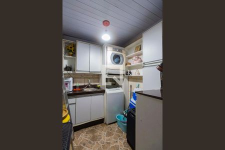 Casa de condomínio à venda com 130m², 3 quartos e 3 vagas Casa de condomínio à venda com 130m², 3 quartos e 3 vagasLavanderia