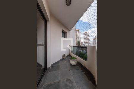 Sacada da Sala de apartamento à venda com 3 quartos, 109m² em Vila Gumercindo, São Paulo