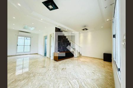 Casa à venda com 3 quartos, 159m² em Vila Brasilio Machado, São Paulo