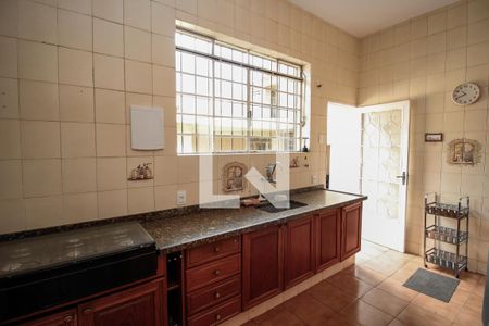 Cozinha de casa à venda com 6 quartos, 347m² em Sagrada Família, Belo Horizonte