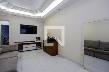 Sala de casa à venda com 3 quartos, 180m² em Vila Roque, São Paulo