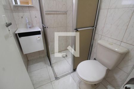 Banheiro de apartamento à venda com 2 quartos, 57m² em Vila Prudente, São Paulo