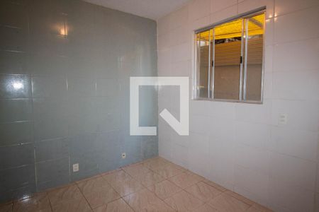 Quarto 2 de casa para alugar com 2 quartos, 48m² em Ramos, Rio de Janeiro