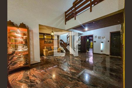 Sala de casa para alugar com 3 quartos, 521m² em Balneario Cidade Atlantica, Guarujá