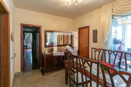 Sala de apartamento à venda com 4 quartos, 130m² em Funcionários, Belo Horizonte