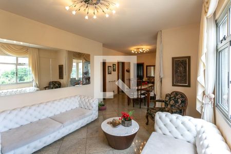 Sala de apartamento à venda com 4 quartos, 130m² em Funcionários, Belo Horizonte