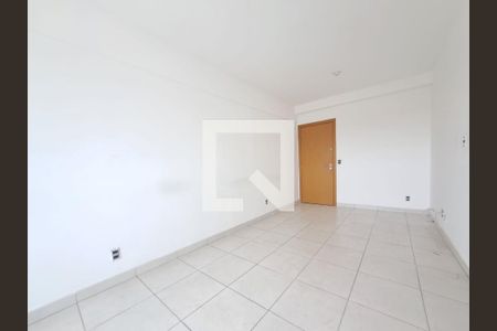 Sala de apartamento à venda com 3 quartos, 75m² em Nova Suíça, Belo Horizonte