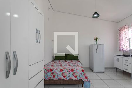 Dormitório de kitnet/studio para alugar com 1 quarto, 18m² em Vila Brasileira, Mogi das Cruzes