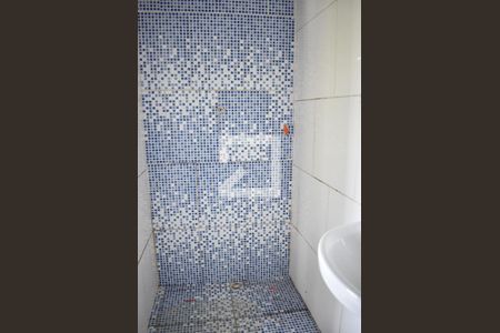 Banheiro de kitnet/studio para alugar com 1 quarto, 35m² em Campo Grande, Rio de Janeiro