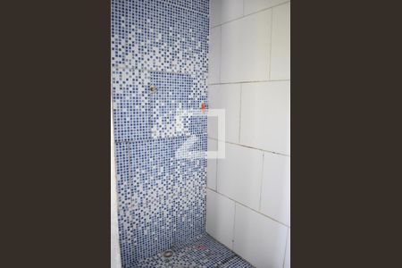 Banheiro de kitnet/studio para alugar com 1 quarto, 35m² em Campo Grande, Rio de Janeiro