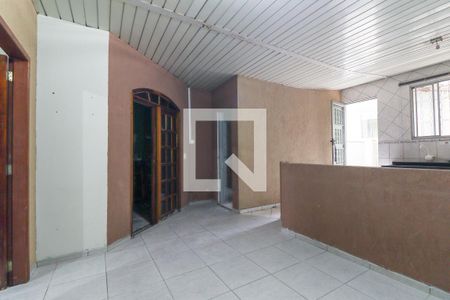 Sala de casa para alugar com 1 quarto, 50m² em Sítio Cercado, Curitiba