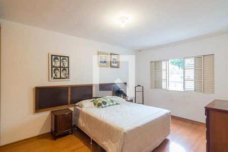 Quarto 1 Suite de casa para alugar com 3 quartos, 217m² em Vila Gilda, Santo André