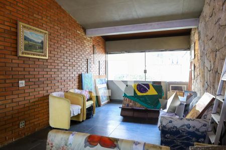 Sala de casa à venda com 3 quartos, 298m² em Santa Lúcia, Belo Horizonte