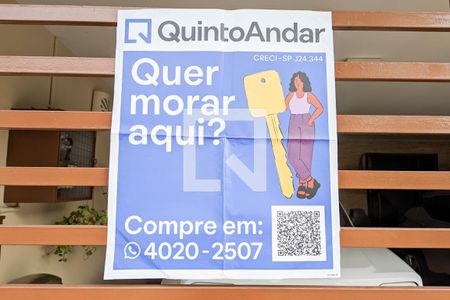 Casa à venda com 190m², 5 quartos e 3 vagas Casa à venda com 190m², 5 quartos e 3 vagasFachada