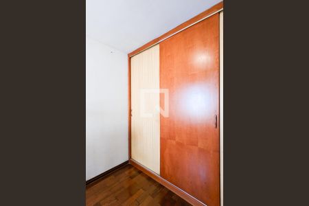 Casa à venda com 190m², 5 quartos e 3 vagas Casa à venda com 190m², 5 quartos e 3 vagasQuarto 3