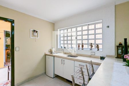 Casa à venda com 190m², 5 quartos e 3 vagas Casa à venda com 190m², 5 quartos e 3 vagasCopa