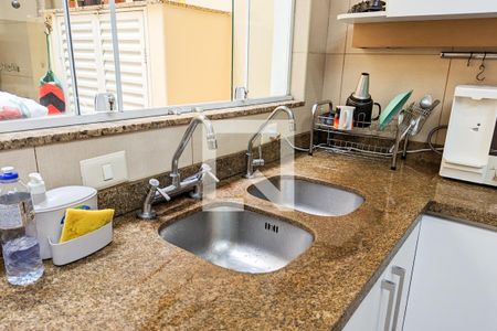 Casa à venda com 190m², 5 quartos e 3 vagas Casa à venda com 190m², 5 quartos e 3 vagasCozinha