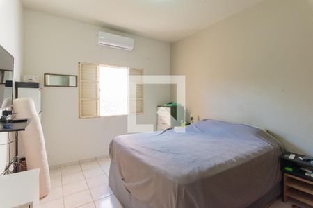 Quarto 1 de casa à venda com 3 quartos, 137m² em Jardim Nova Europa, Campinas