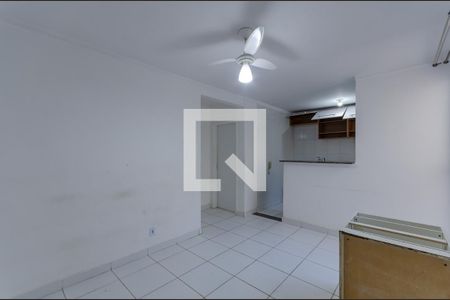 Sala de apartamento à venda com 2 quartos, 45m² em São João Batista (venda Nova), Belo Horizonte