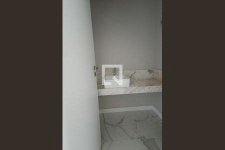 Lavabo de apartamento à venda com 2 quartos, 72m² em Serra, Belo Horizonte