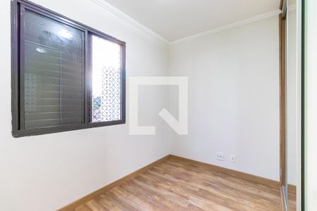 Quarto 2 de apartamento para alugar com 2 quartos, 51m² em Jardim das Flores, São Paulo