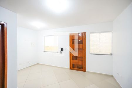 Sala e cozinha de apartamento para alugar com 1 quarto, 39m² em Vila Granada, São Paulo