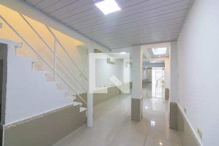Sala 2 de casa à venda com 2 quartos, 200m² em Jardim Aeroporto, São Paulo