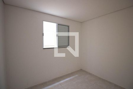 Quarto 2 de apartamento para alugar com 2 quartos, 39m² em Itaquera, São Paulo