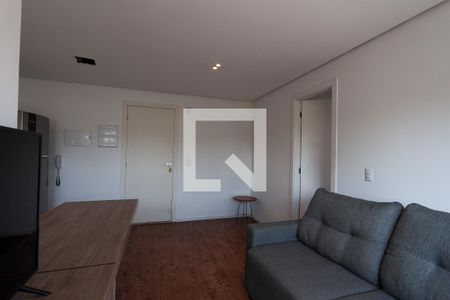 Sala de apartamento para alugar com 1 quarto, 38m² em Granja Viana, Cotia