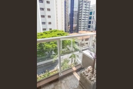 Apartamento à venda com 2 quartos, 130m² em Vila Nova Conceição, São Paulo