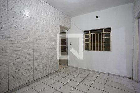Sala de casa para alugar com 1 quarto, 25m² em Vila Romero, São Paulo