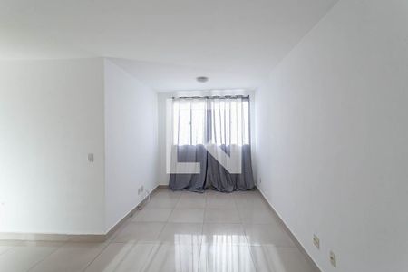 Sala  de apartamento para alugar com 3 quartos, 75m² em Planalto, Belo Horizonte