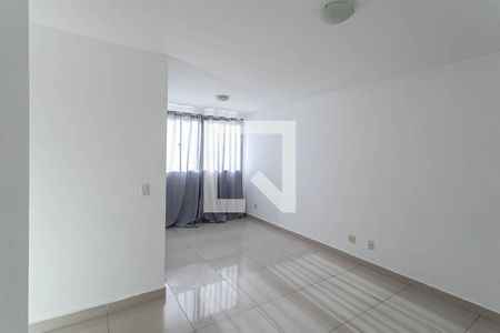 Sala  de apartamento para alugar com 3 quartos, 75m² em Planalto, Belo Horizonte