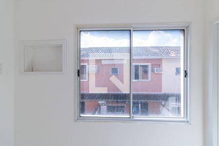 Suíte - vista de casa de condomínio para alugar com 3 quartos, 83m² em Vargem Pequena, Rio de Janeiro