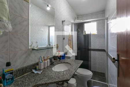 Banheiro de apartamento à venda com 4 quartos, 140m² em Santa Efigênia, Belo Horizonte