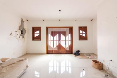 Sala  de casa à venda com 4 quartos, 239m² em Santa Maria, Osasco