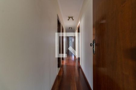 Corredor de casa à venda com 6 quartos, 300m² em Bosque da Saúde, São Paulo