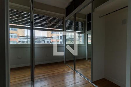 Closet de apartamento à venda com 2 quartos, 88m² em Centro Histórico, Porto Alegre