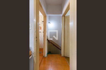 Hall Dormitórios de casa à venda com 2 quartos, 130m² em Jardim Bela Vista, Santo André