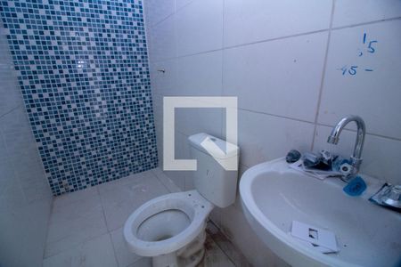 Banheiro de apartamento para alugar com 1 quarto, 35m² em Jardim Wanda, Taboão da Serra