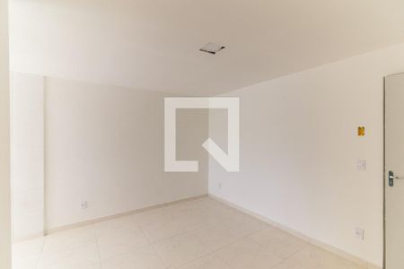 Sala de apartamento para alugar com 1 quarto, 35m² em Jardim Wanda, Taboão da Serra