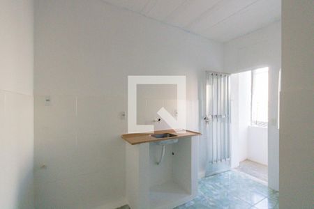 Cozinha de kitnet/studio para alugar com 1 quarto, 12m² em Gardênia Azul, Rio de Janeiro