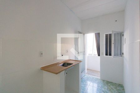 Cozinha de kitnet/studio para alugar com 1 quarto, 12m² em Gardênia Azul, Rio de Janeiro