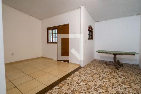 Sala/Cozinha de casa para alugar com 3 quartos, 80m² em Guarujá, Porto Alegre