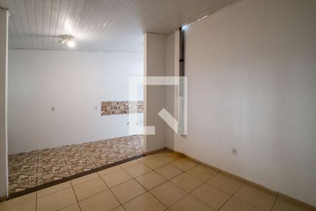 Sala/Cozinha de casa para alugar com 3 quartos, 80m² em Guarujá, Porto Alegre